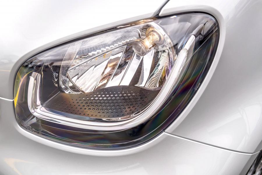 Детали экстерьера Smart EQ ForTwo Prime Coupe (C453) 2018 года  (UK) (фото 26 из 35)